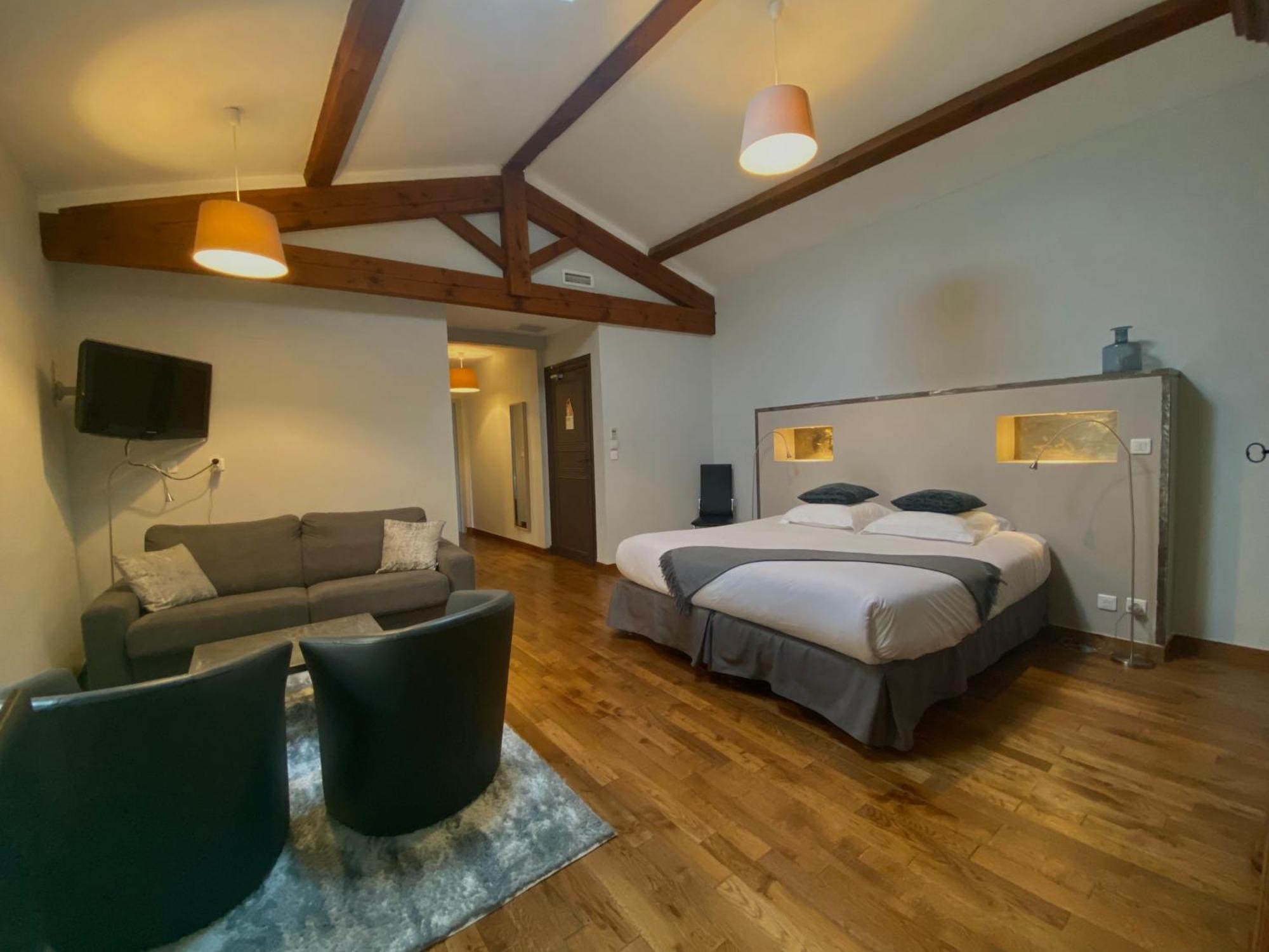 Logis Hotel Chateau De Palaja Luaran gambar