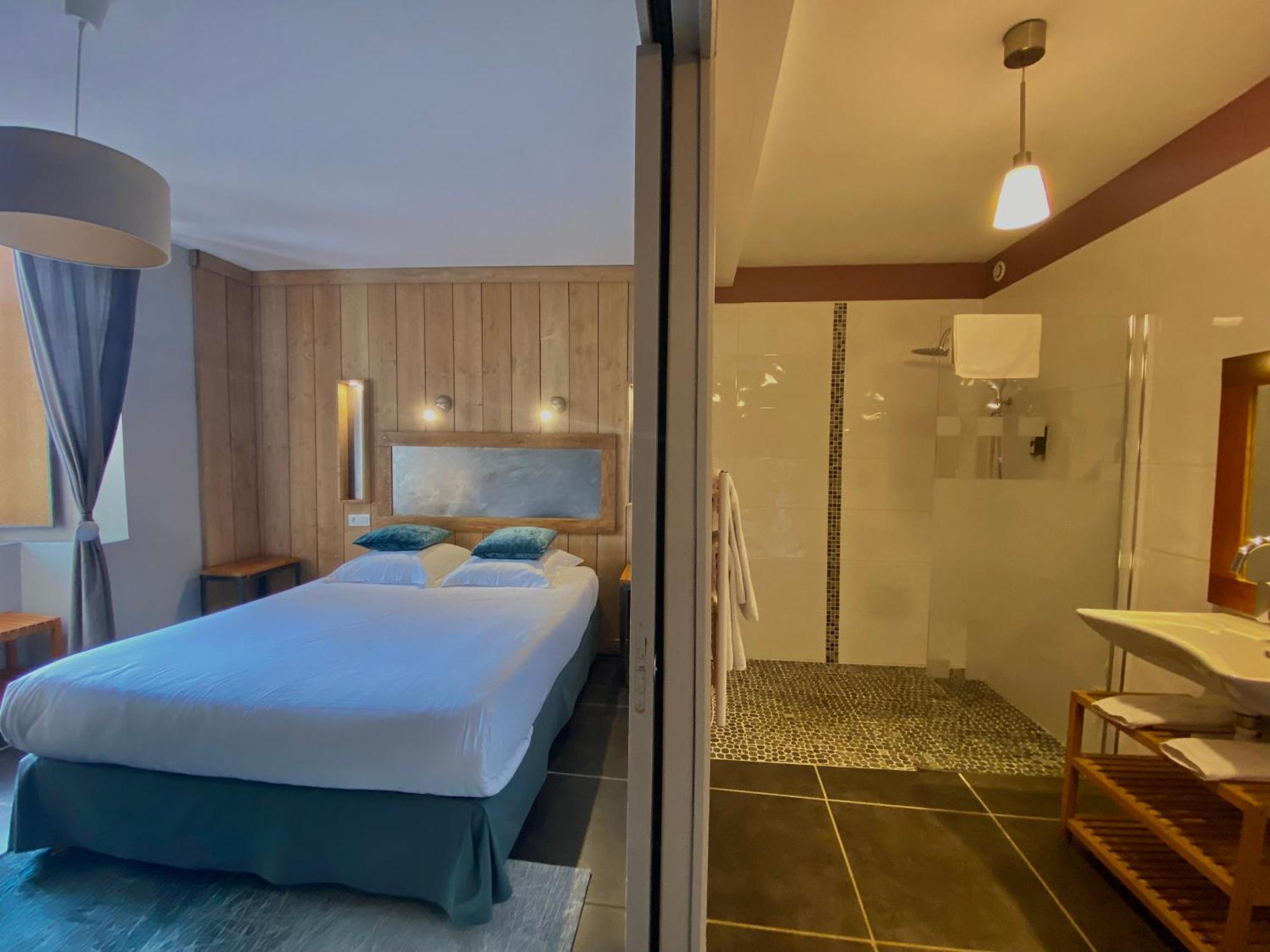 Logis Hotel Chateau De Palaja Luaran gambar